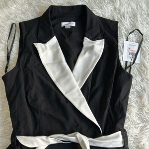 Calvin Klein sleeveless calf length trench coat zipper Removable belt pocketsNWT